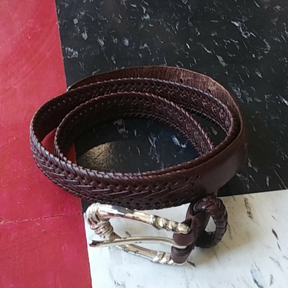 Small leather belt